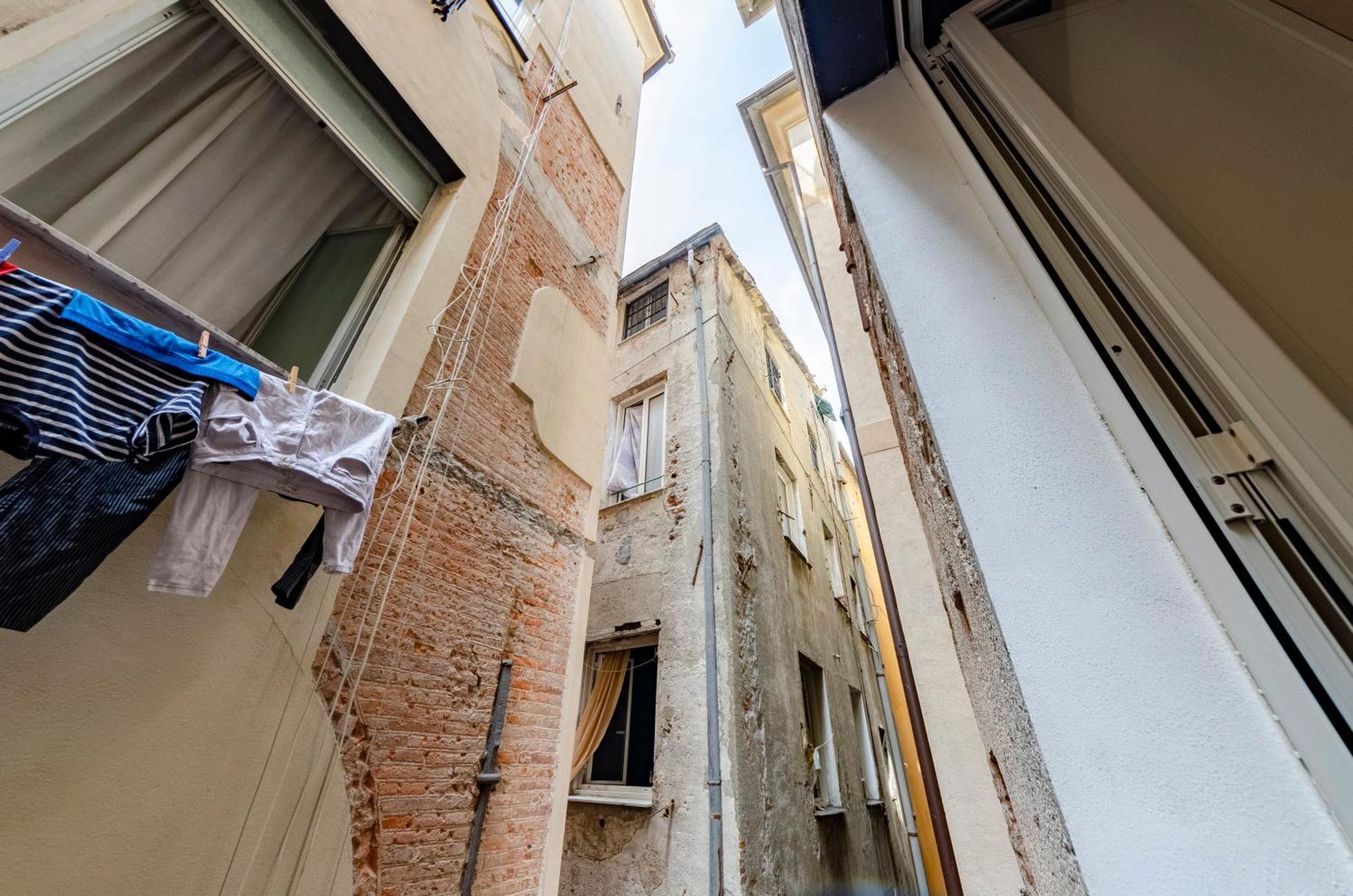 Castelli'S Apartments Campo 10 Genoa Luaran gambar